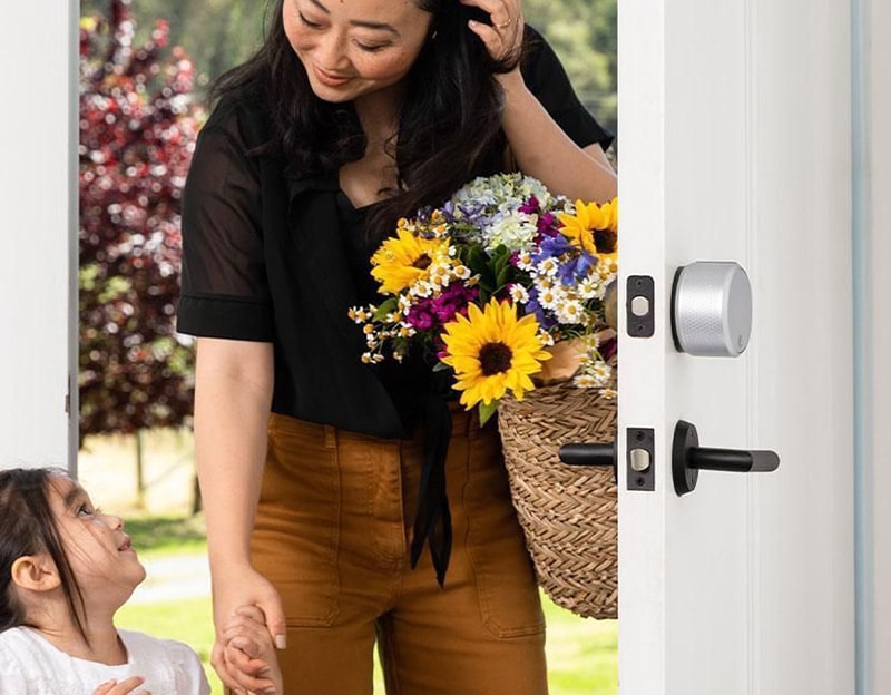 August WiFi Smart door lock