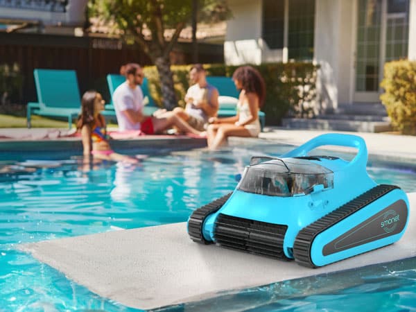 Cordless CR6 Robotic Pool Cleaner